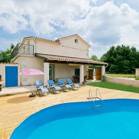 בית נופש Holiday Stefanina *